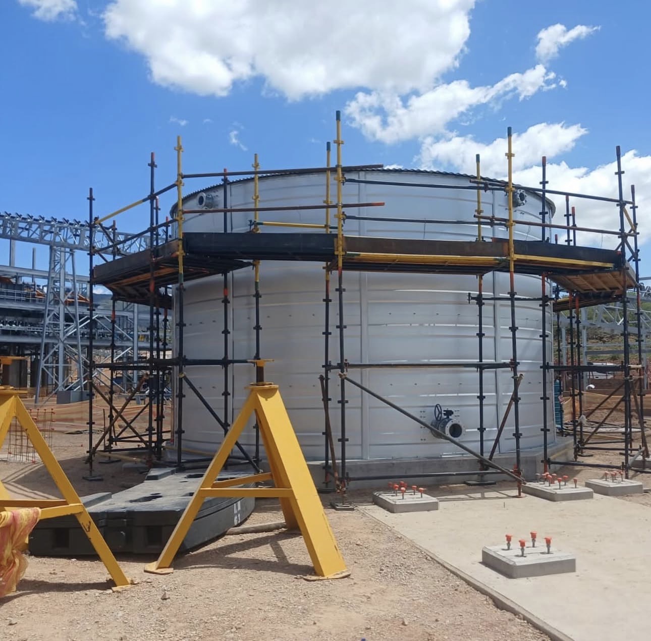 Circular steel storage tank